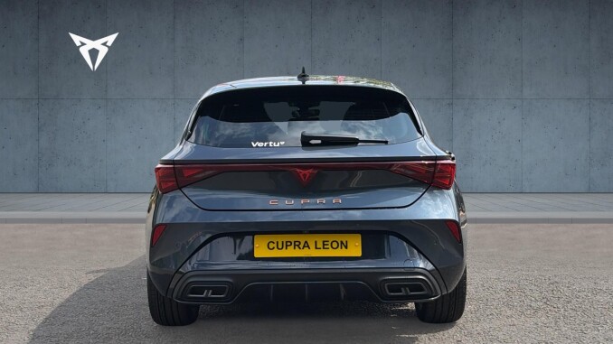 CUPRA Leon 1.5 eTSI 150 V2 5dr DSG Petrol Hatchback - Image 8